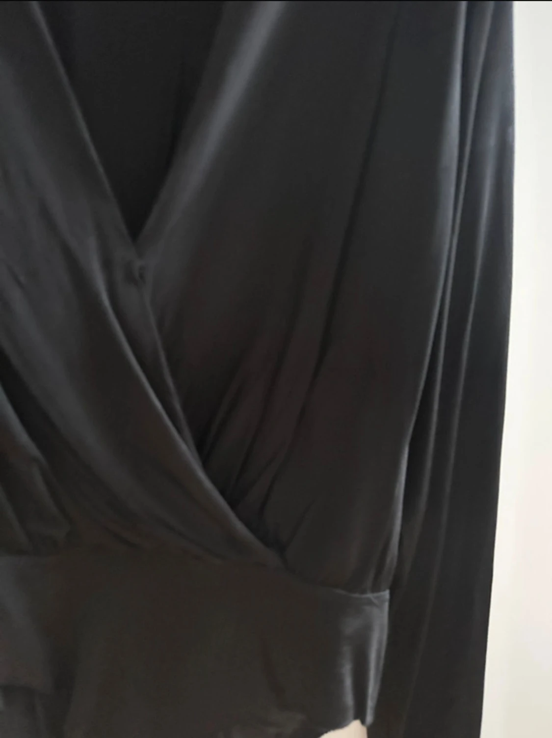 Svart omlott body från H&M - 2