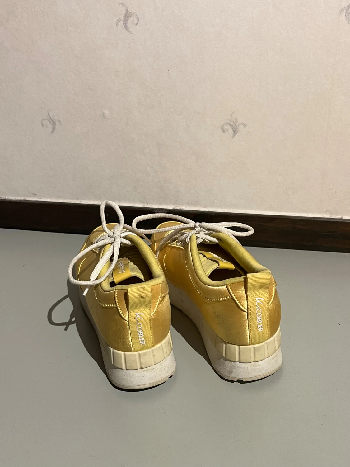 Gula plattformssneakers från W.Cobler - 3