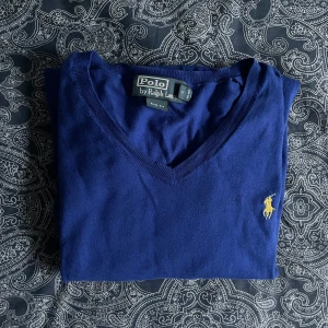 Pullover Ralph Lauren - Pullover från Ralph Lauer. Bra skick, gjord i bomull. 