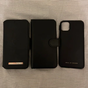 Ideal of Sweden skal  - Mobilskal till iPhone 13 (tror jag) från ideal of sweden. Det enkla har magnet och passar i båda fodralen. De är lite stötta men fortfarande fina🙃