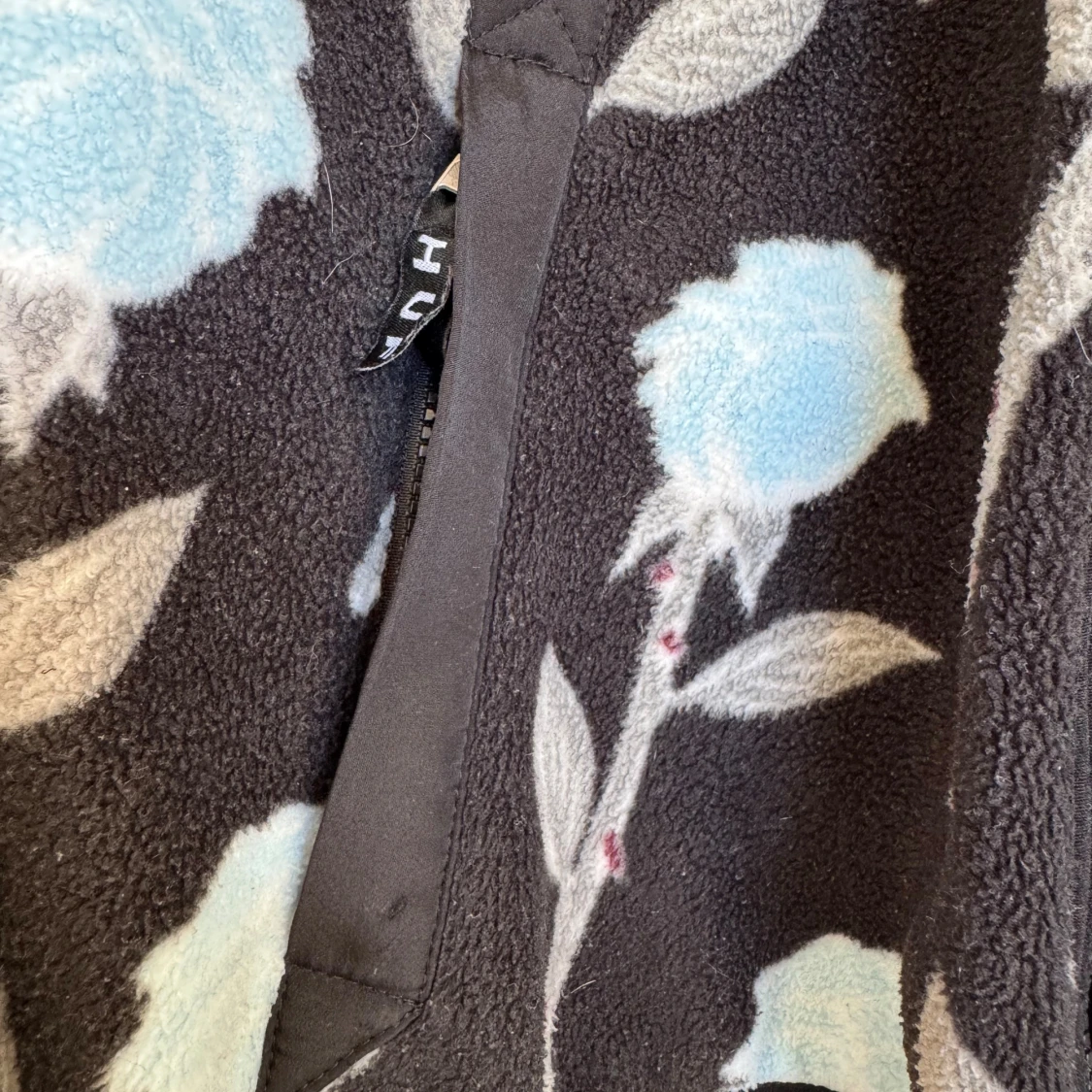 Streetwear Blommig fleecejacka från HUF - 3