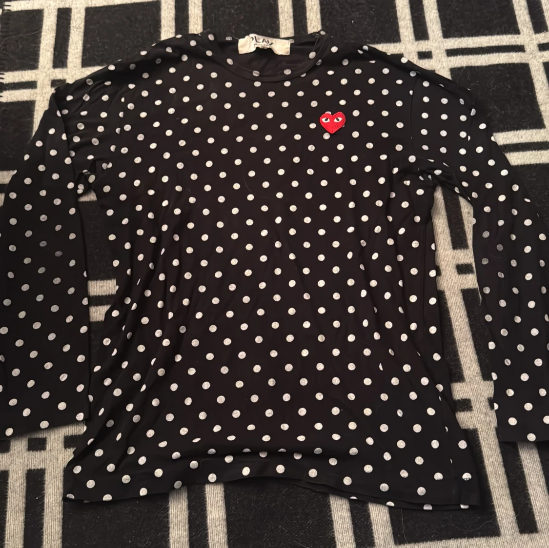 Svart prickig långärmad tröja CdG
