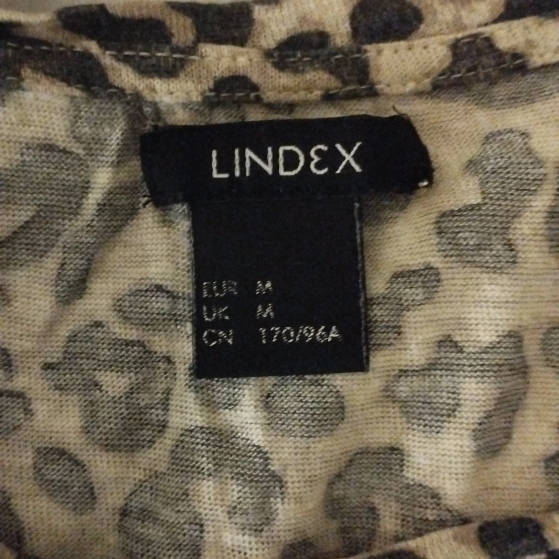 Leopardmönstrad topp från Lindex - 1