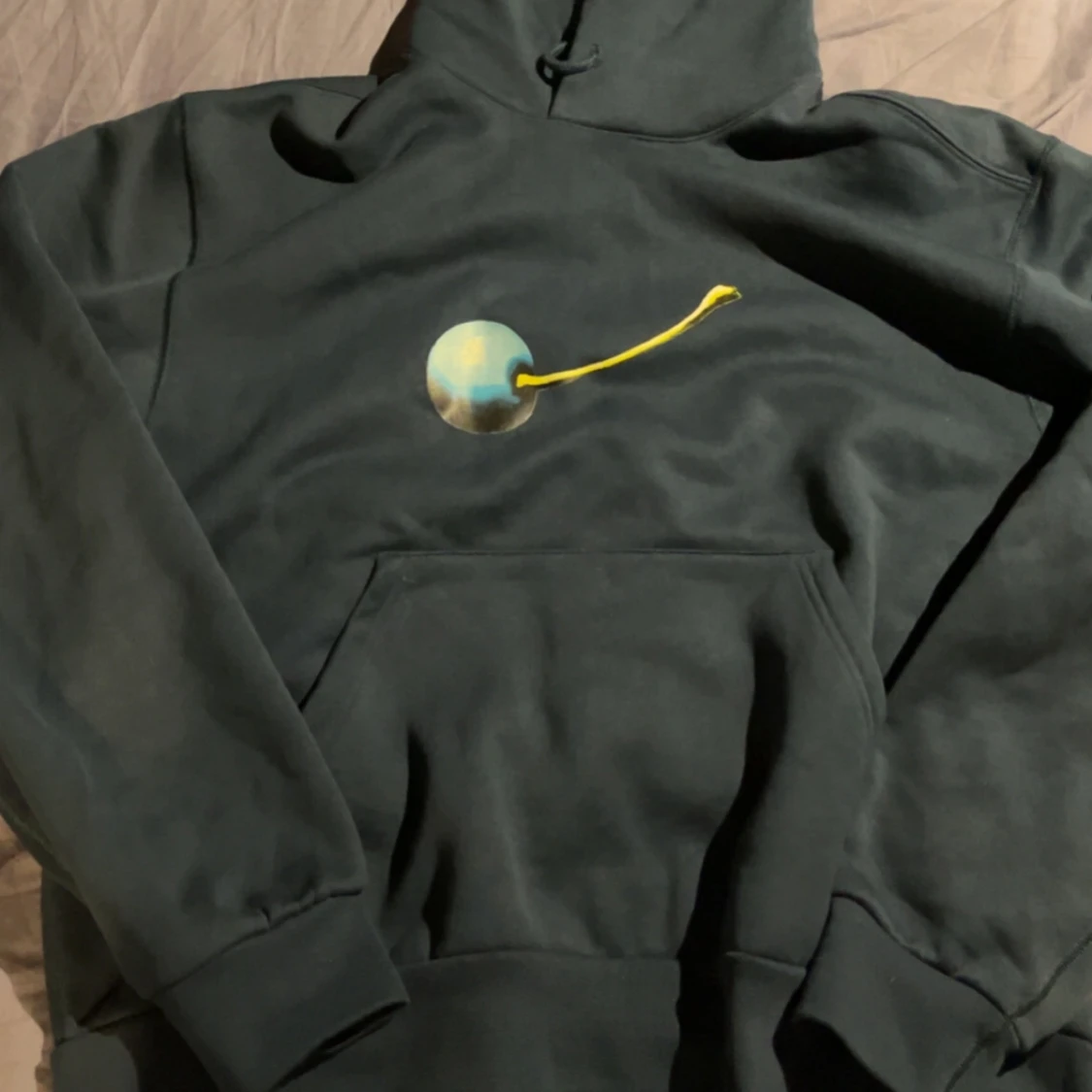 Mörkblå Nike SB hoodie med print - 1