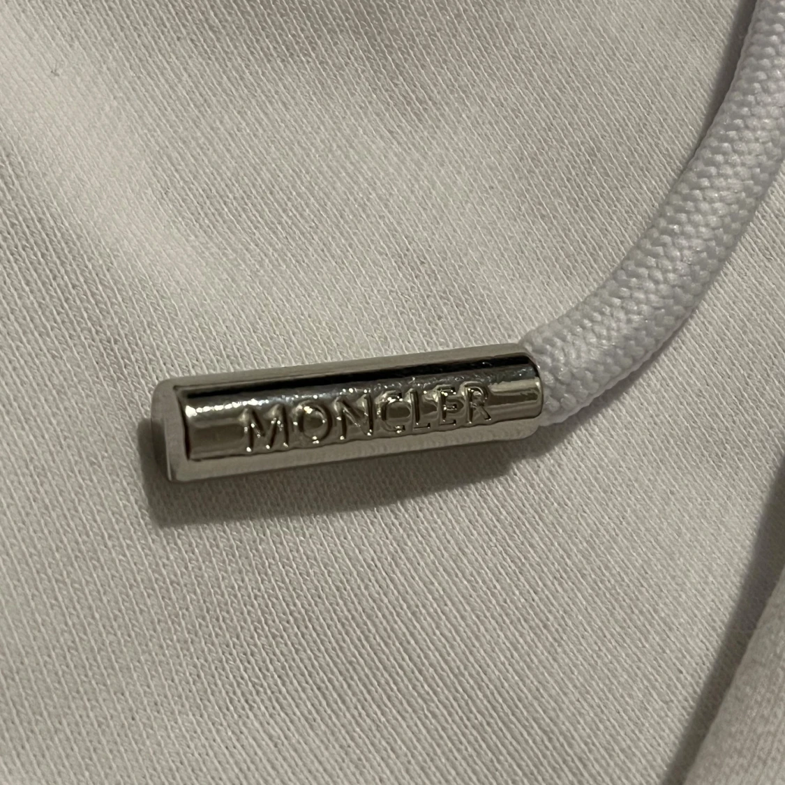 Vit hoodie från Moncler med huva - 4