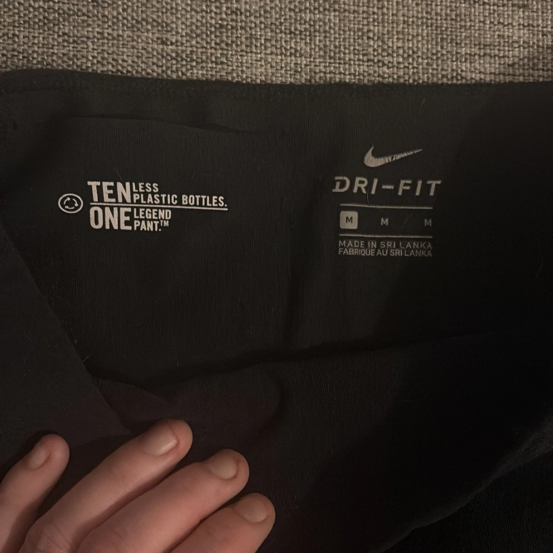 Nike Dri-Fit svarta leggings M - 2