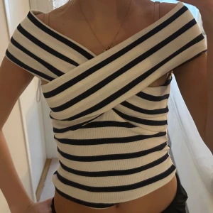 Randig topp - Jättesöt randig topp från H&M 💞💞