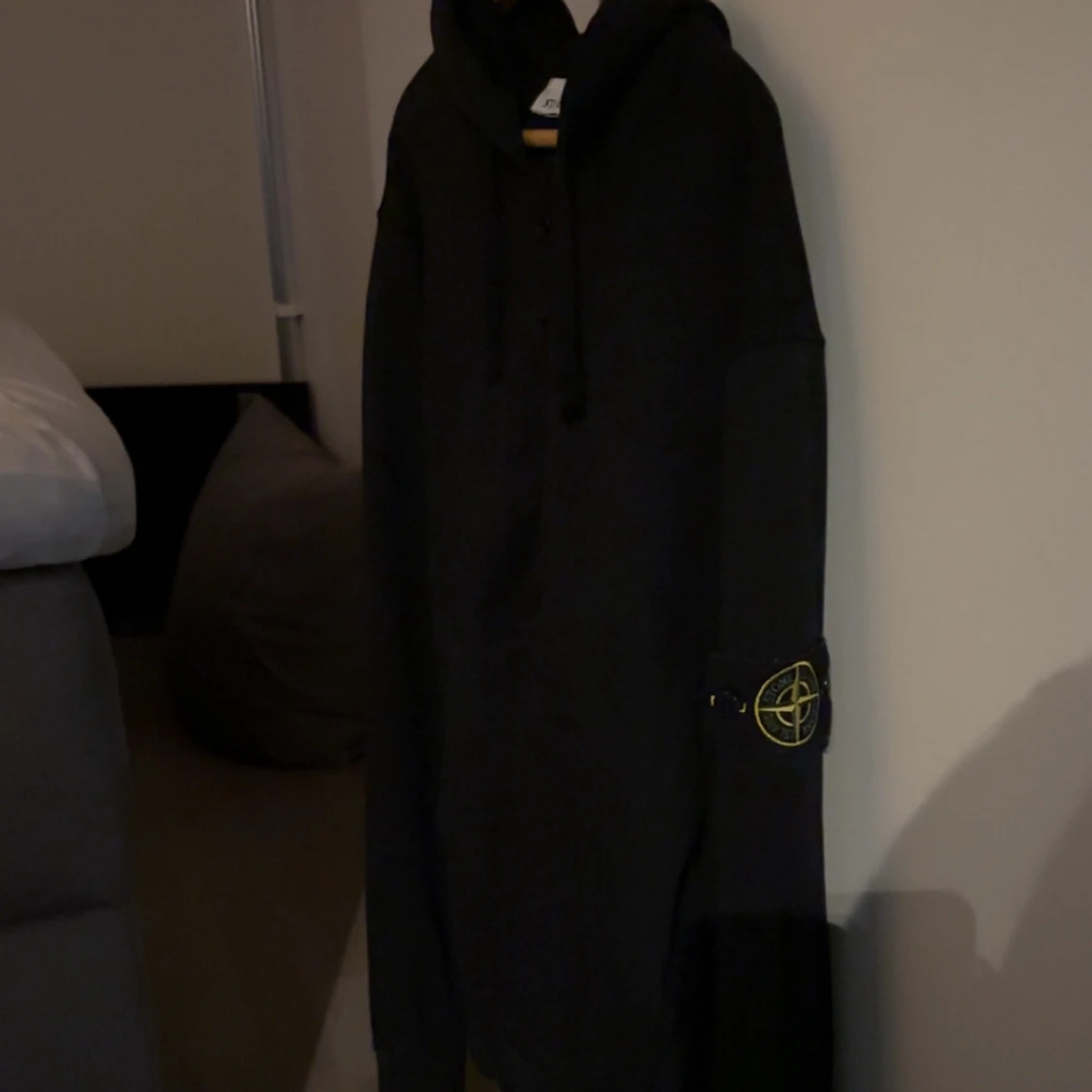 Svart hoodie från Stone Island
