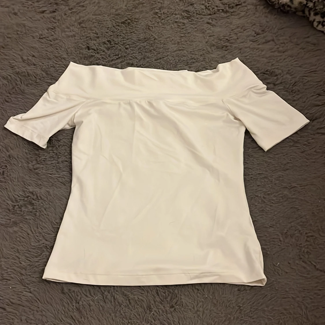 Vit offshoulder topp - 1