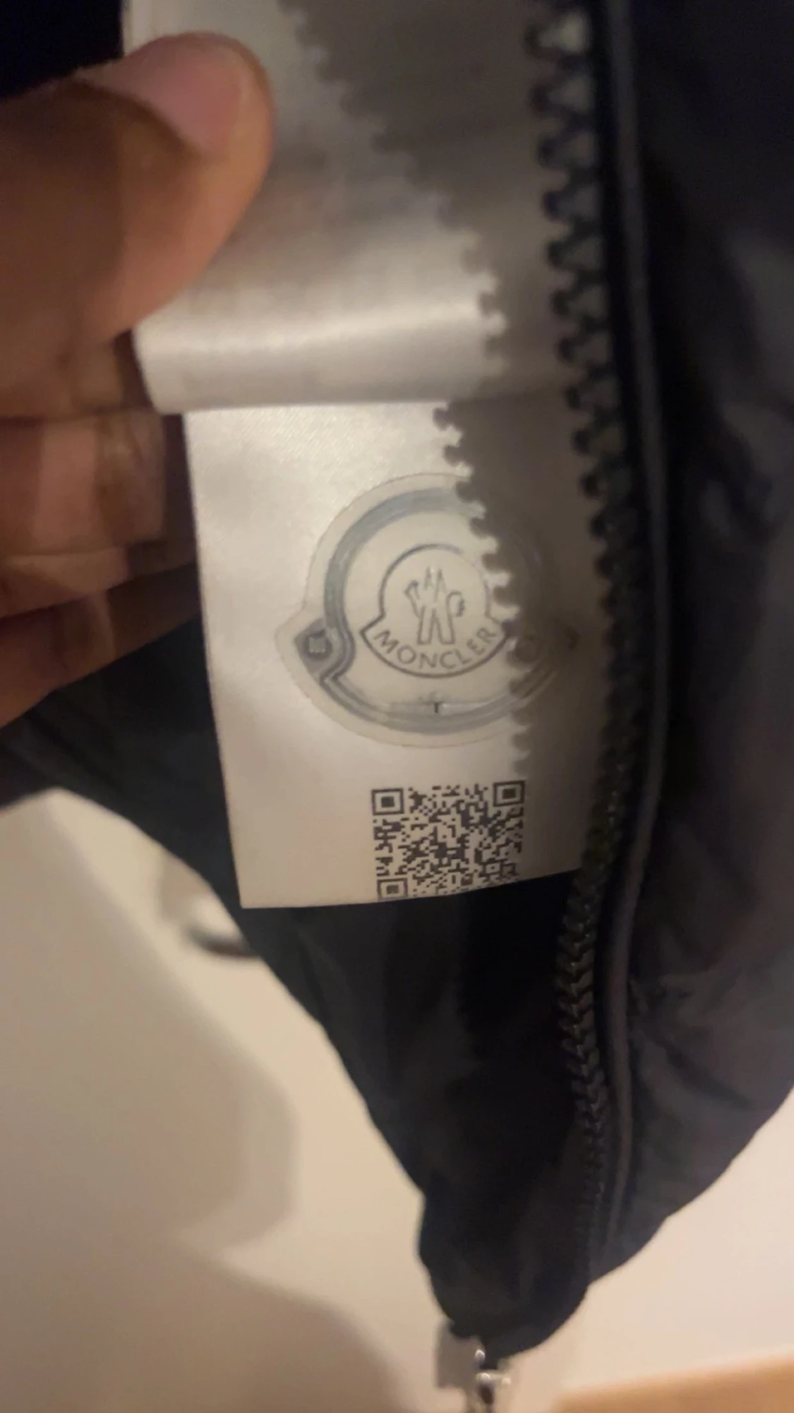 Svart Moncler pufferjacka med stickade ärmar - 5