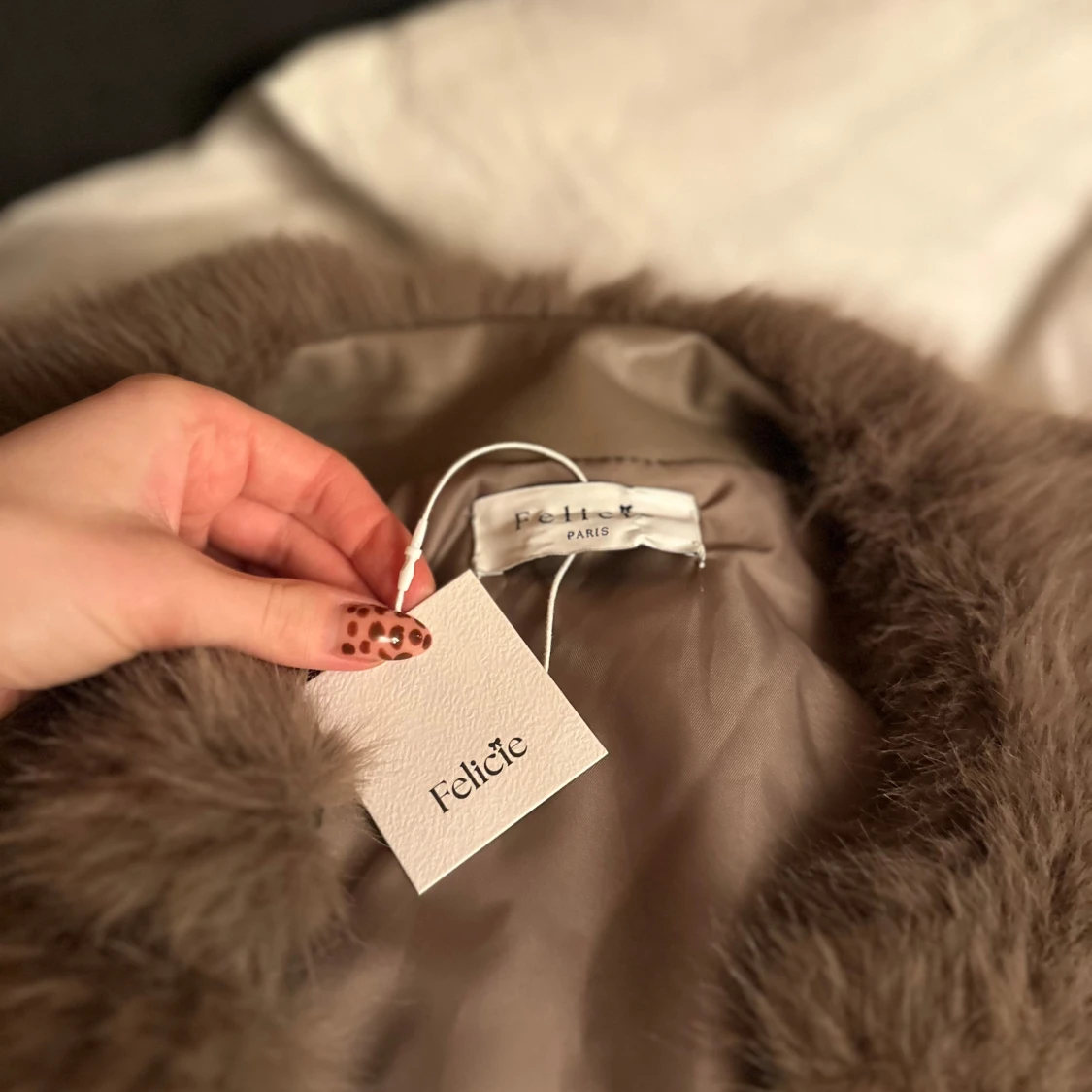 Brun fluffig pälsjacka - 3