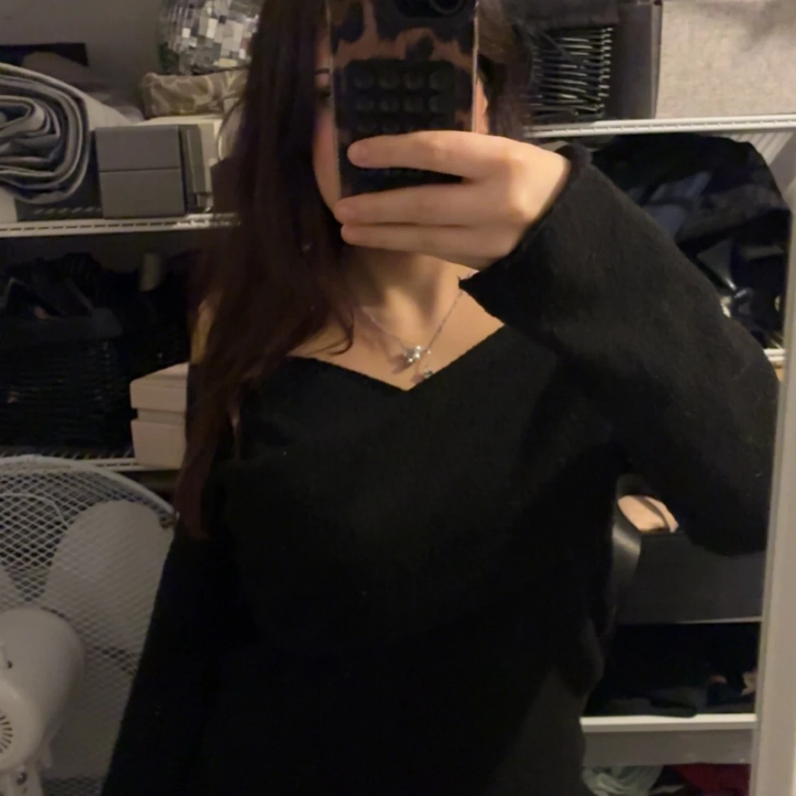 Svart offshoulder stickad tröja - 1