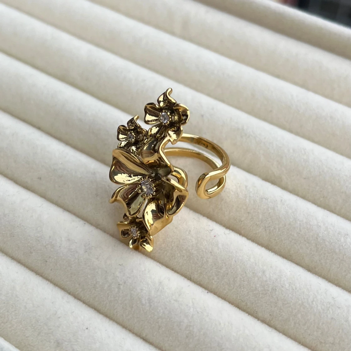 Ioaku ”La Fleur Multi Ring” inspirerad ring - 2