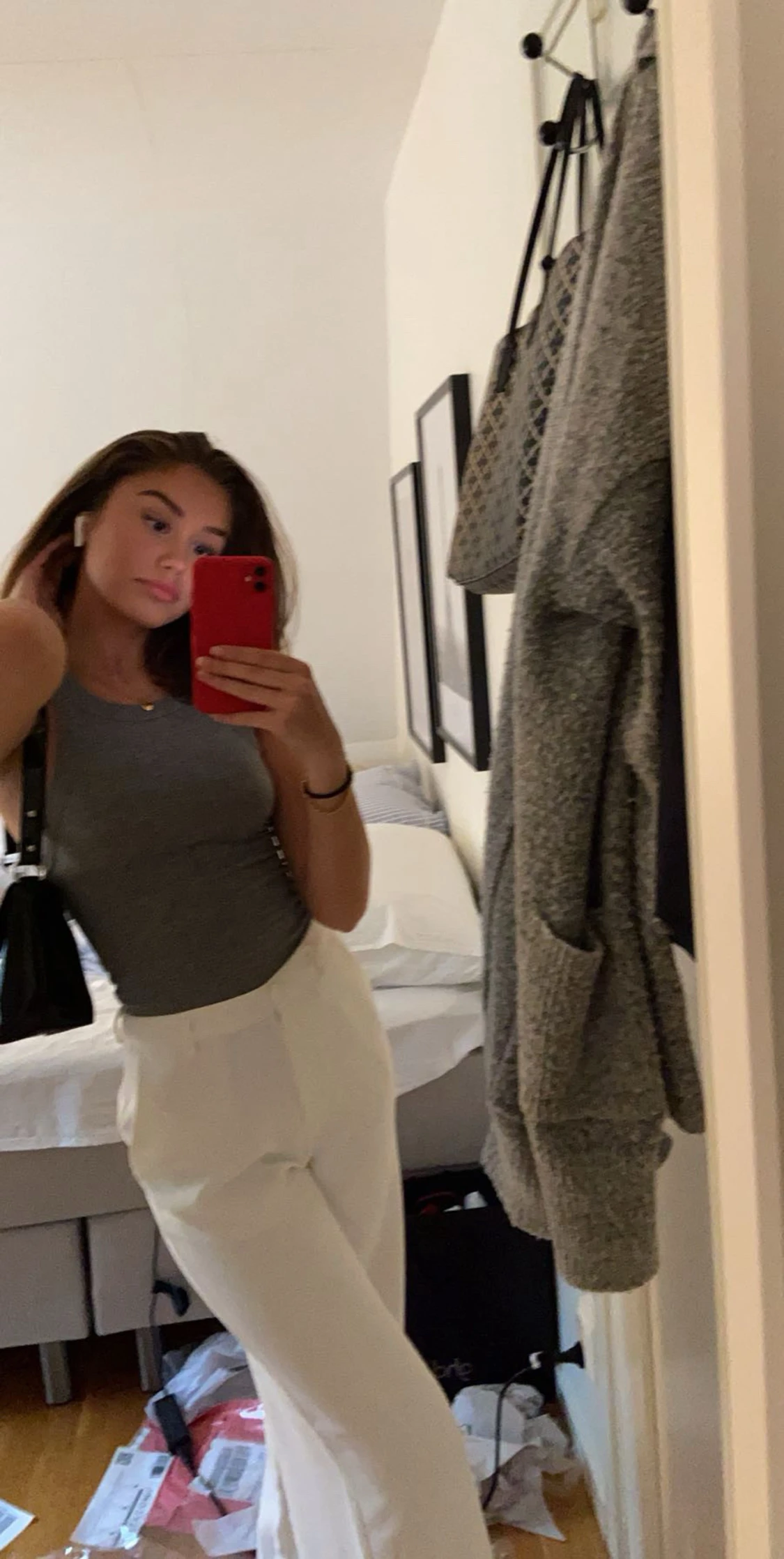 Grå ribbad linnetopp - 1