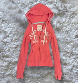 2000s Aeropostale zip up hoodie  - helt underbar vintage luvtröja i en vacker korallrosa färg 🧡nyskick