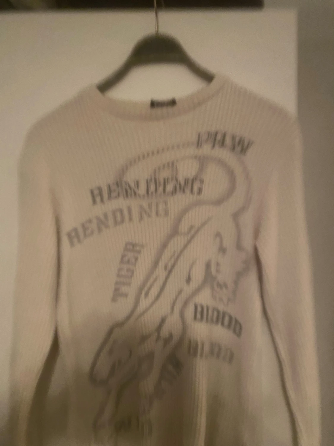 3st olika modeller av herr tröjor  - 2