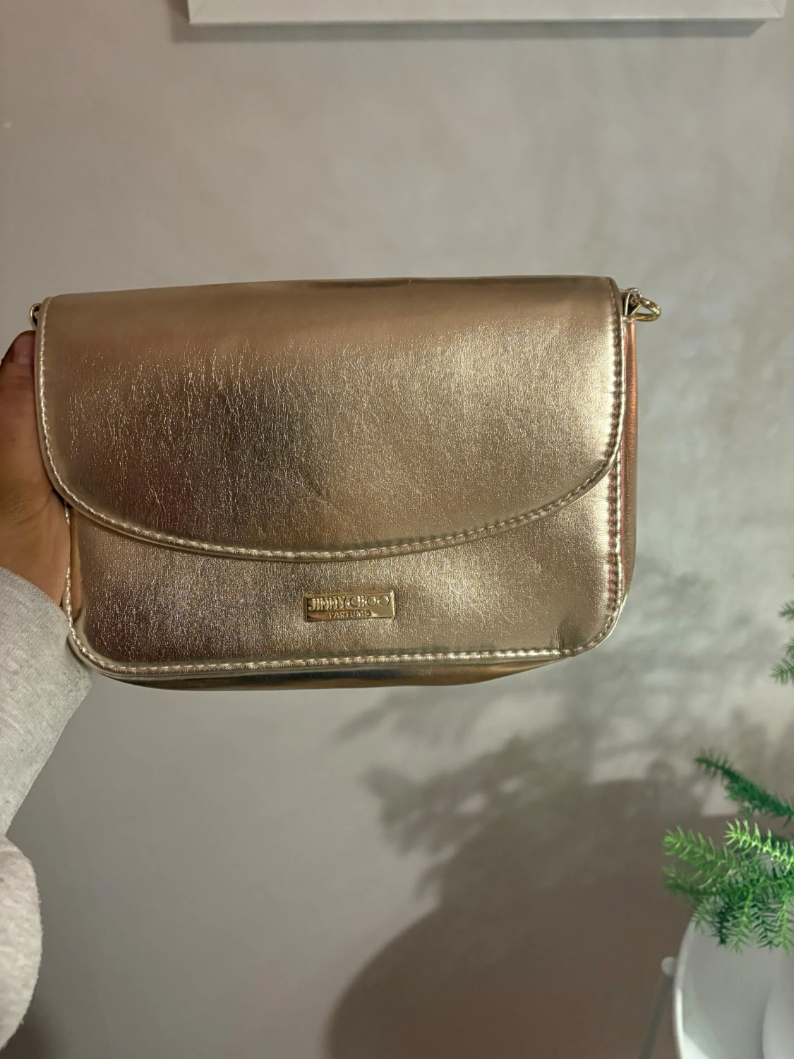 Guldig axelväska från Jimmy Choo - 4