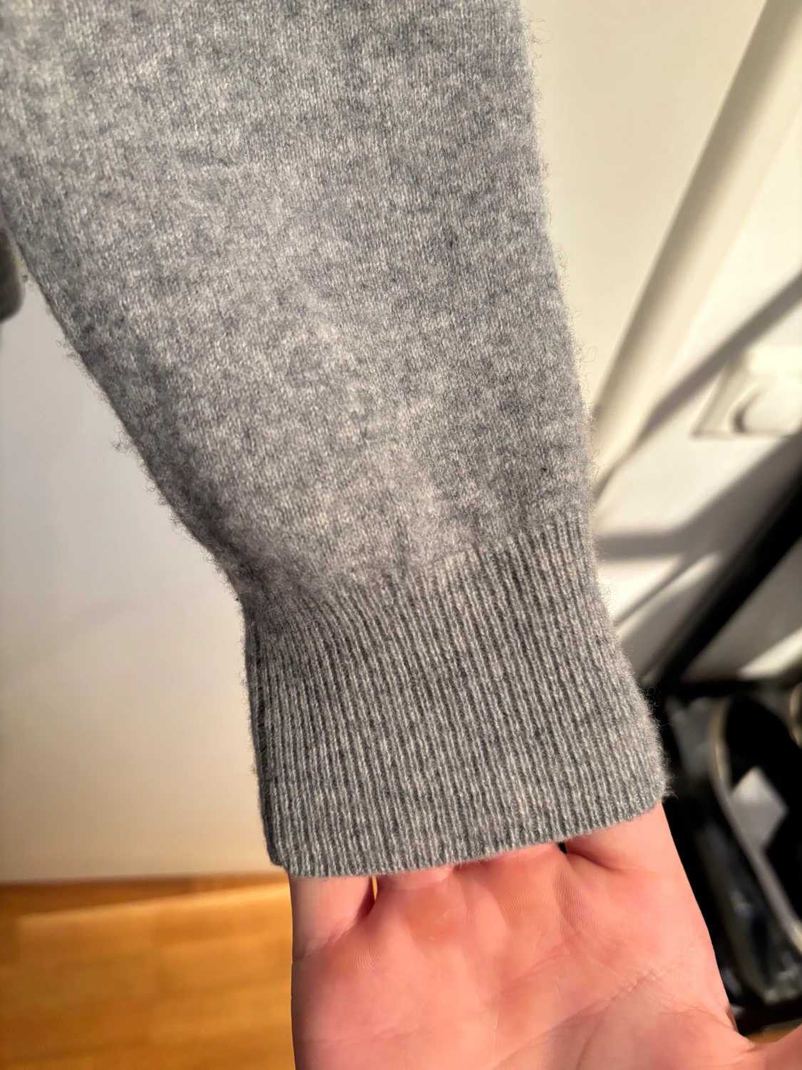 Grå kashmirtröja från Bläck, M - 3