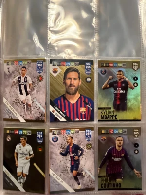 Fotbollskort 2019 (sällsynta) - Chase cards från FIFA 365 2019, alla kort är helt nyöppnade. 