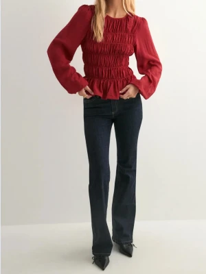 Nelly topp - Jättefin topp från Nelly helt ny med prislapp kvar  som passar perfekt till jul!❤️