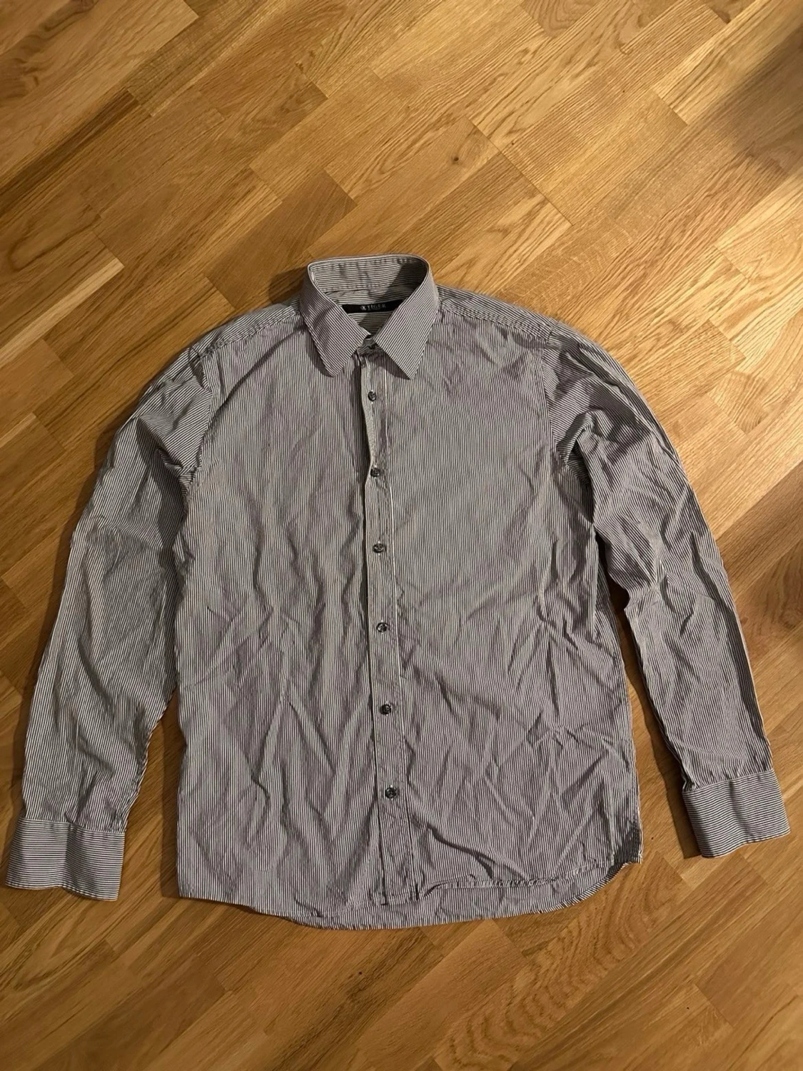 Randig grå skjorta från Tiger