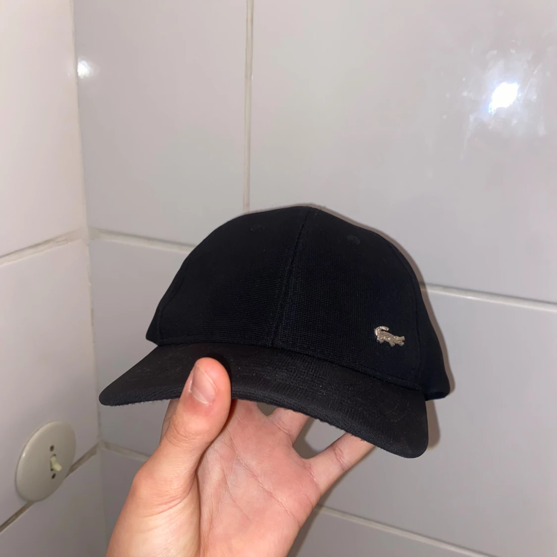 Svart Lacoste keps med krokodillogo - 1