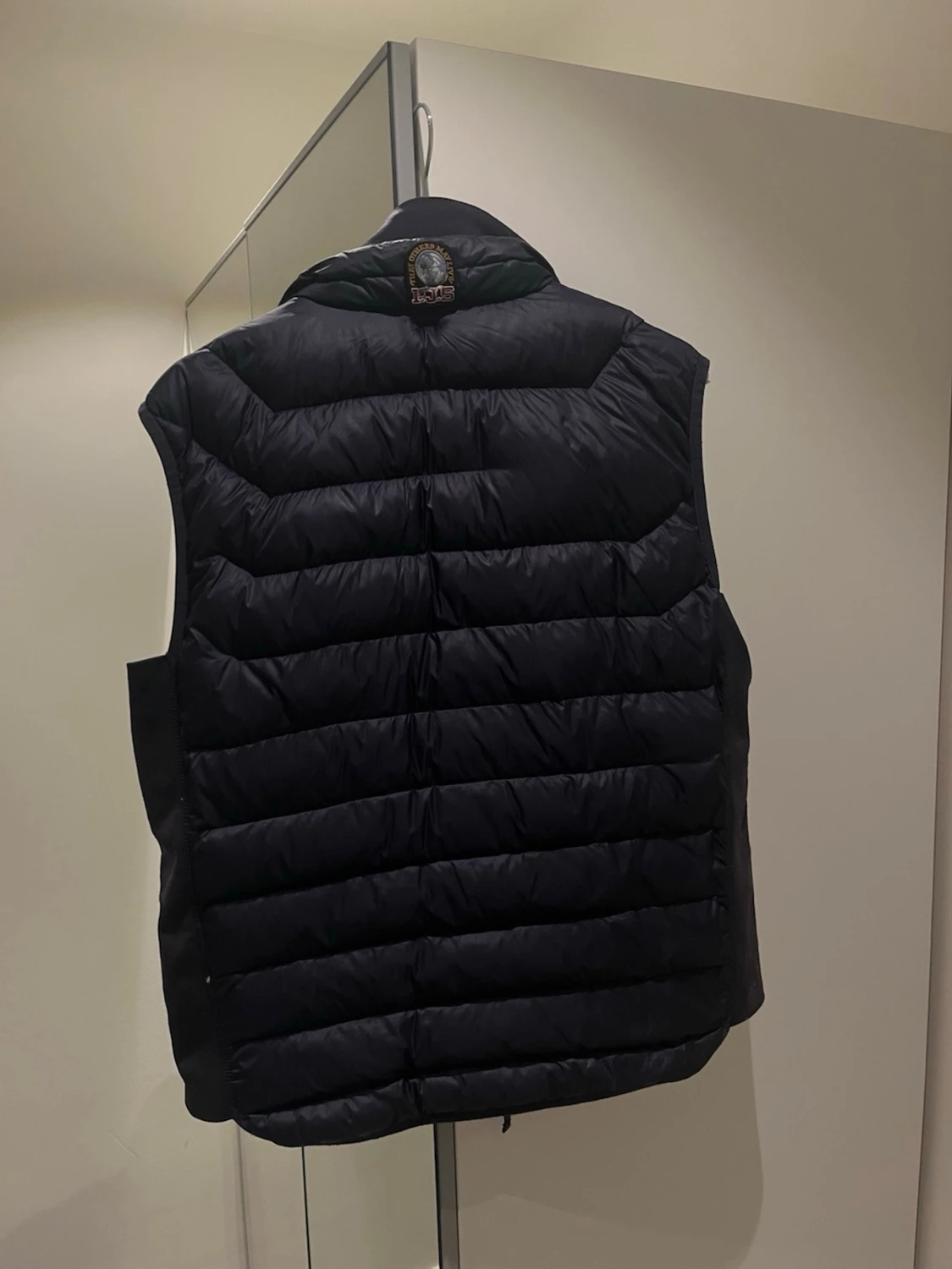 Mörkblå dunväst från Parajumpers - 1