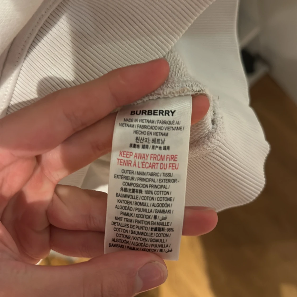 Vit Burberry hoodie med rutiga detaljer - 2