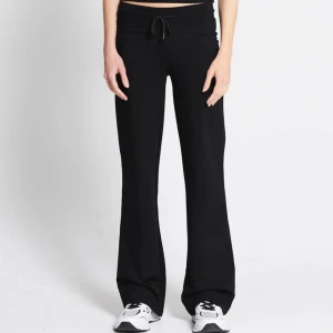 Svarta mjukis lager 157 - Svarta byxor lager 157 helt oanvända st M passar även mig som har s