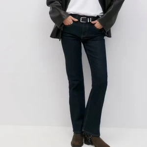 Classic bootcut jeans Gina köp idag, postar idag - Snygga jeans från Gina i nytt skick. 🥰