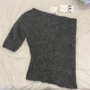 One-shoulder topp - I alpacka och bra skick!!