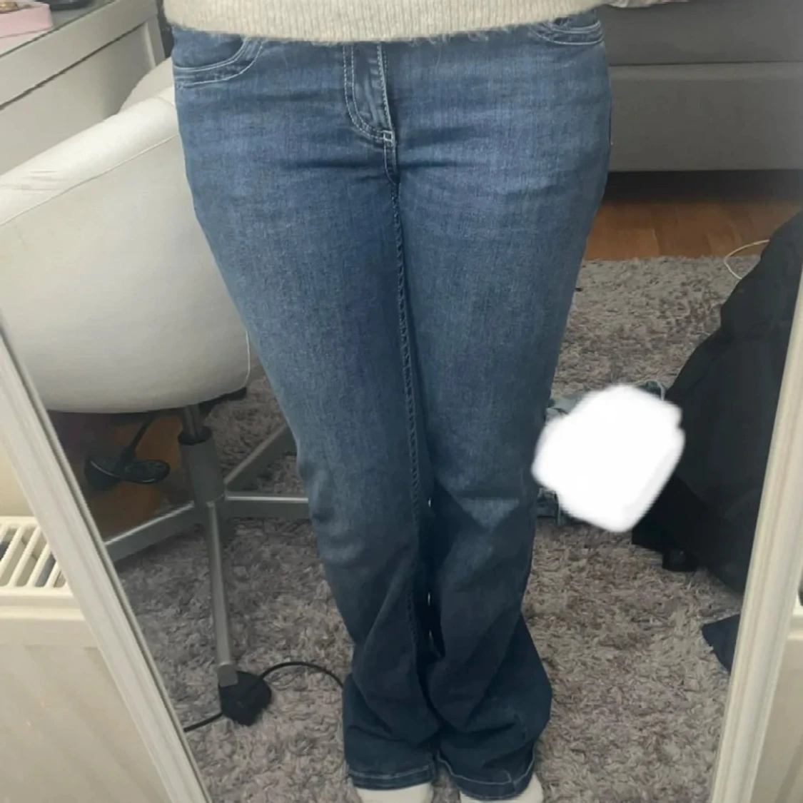 Blå bootcut jeans från Nelly