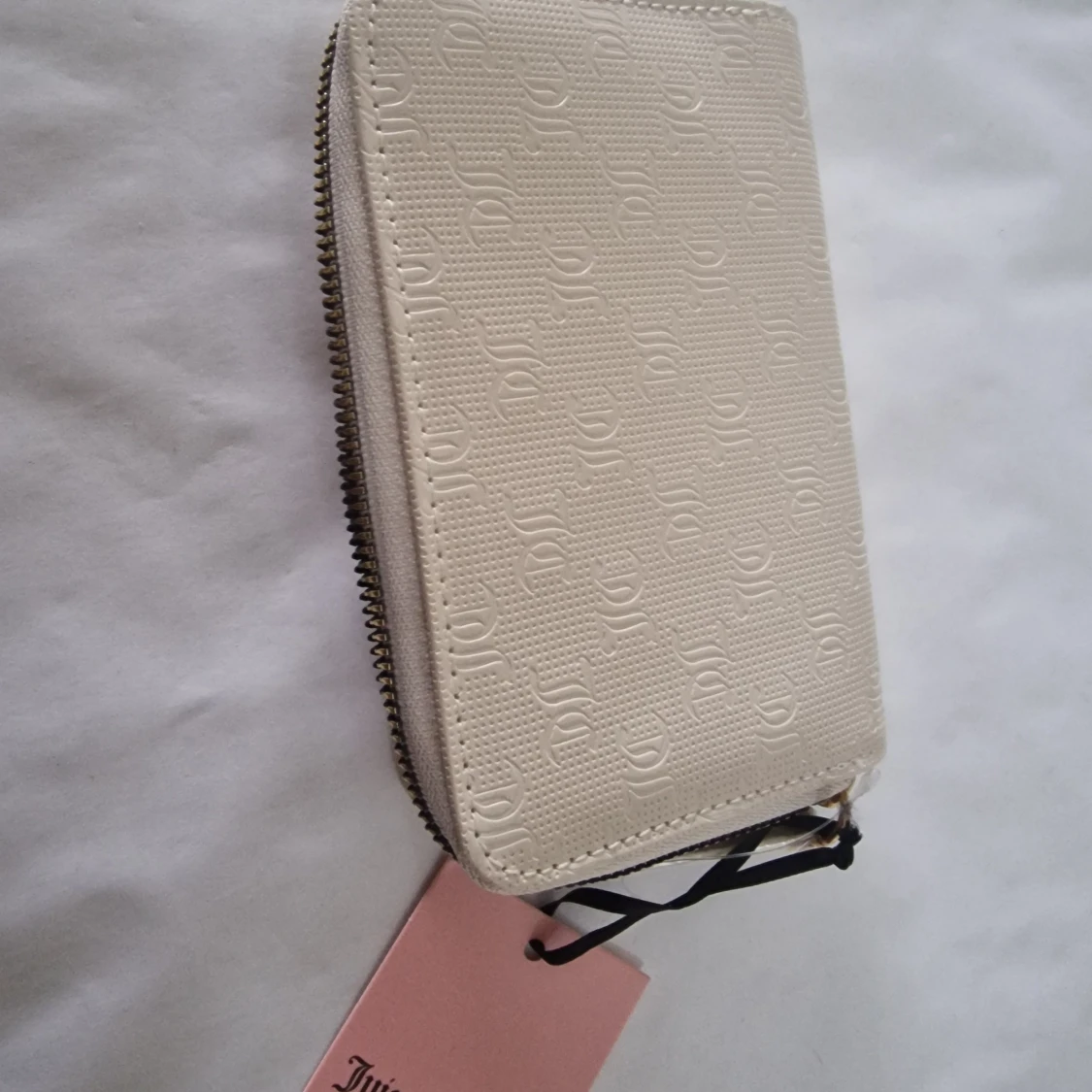 Vit plånbok från Juicy Couture - 1