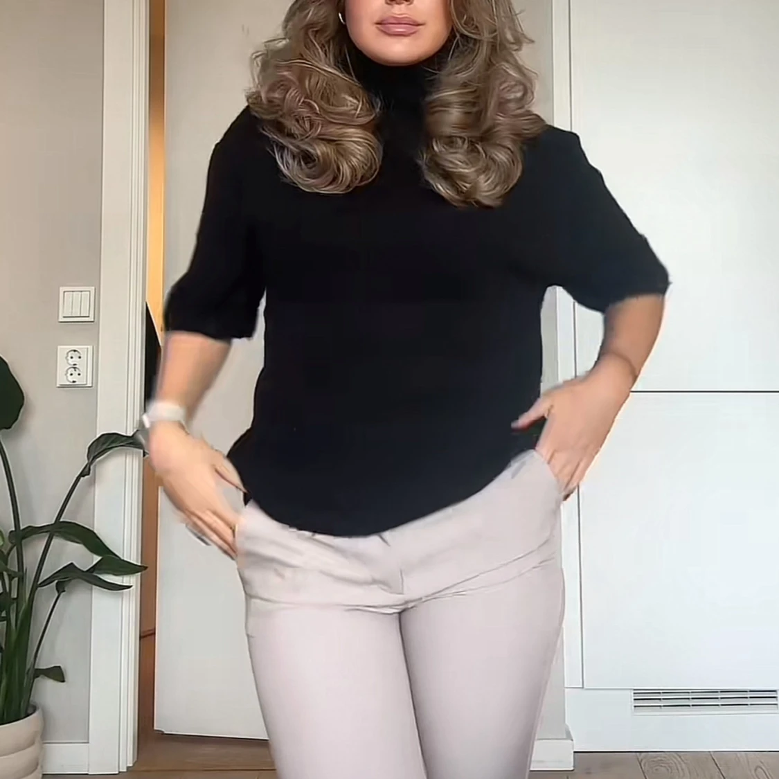 Svart polotröja med kort ärm - 2