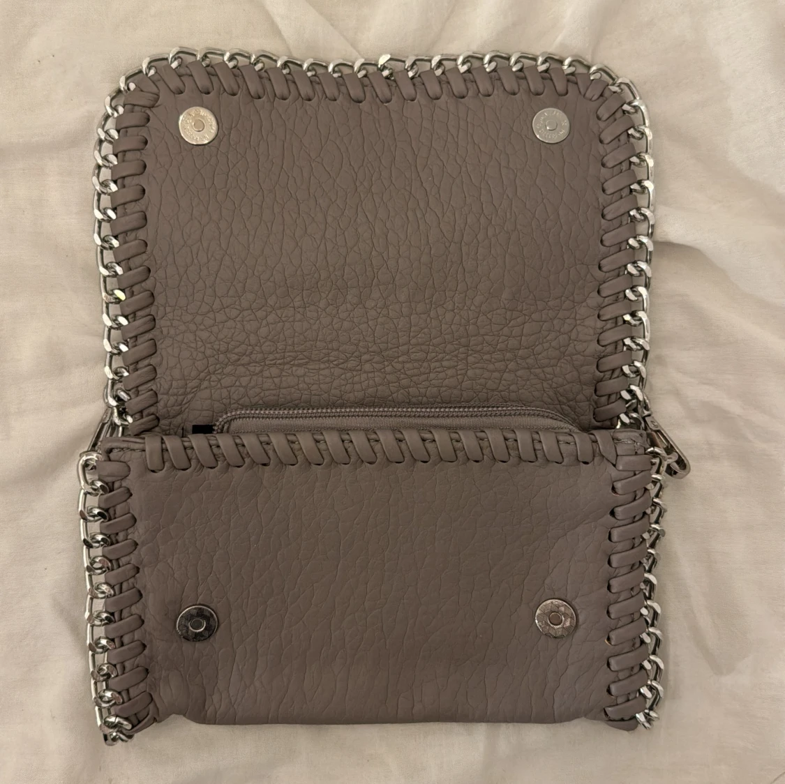 Grå tiamo väska  - 2