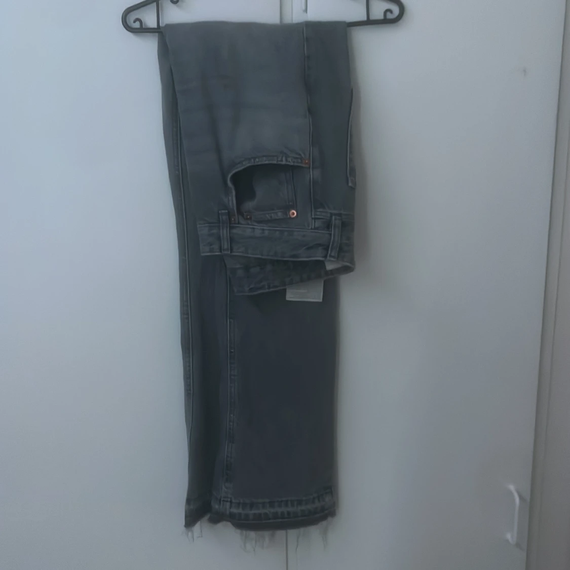 Gråa Flared Jeans