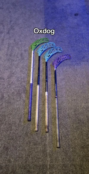 1 FÖR 499! - innebandy klubbor från 80-97cm.