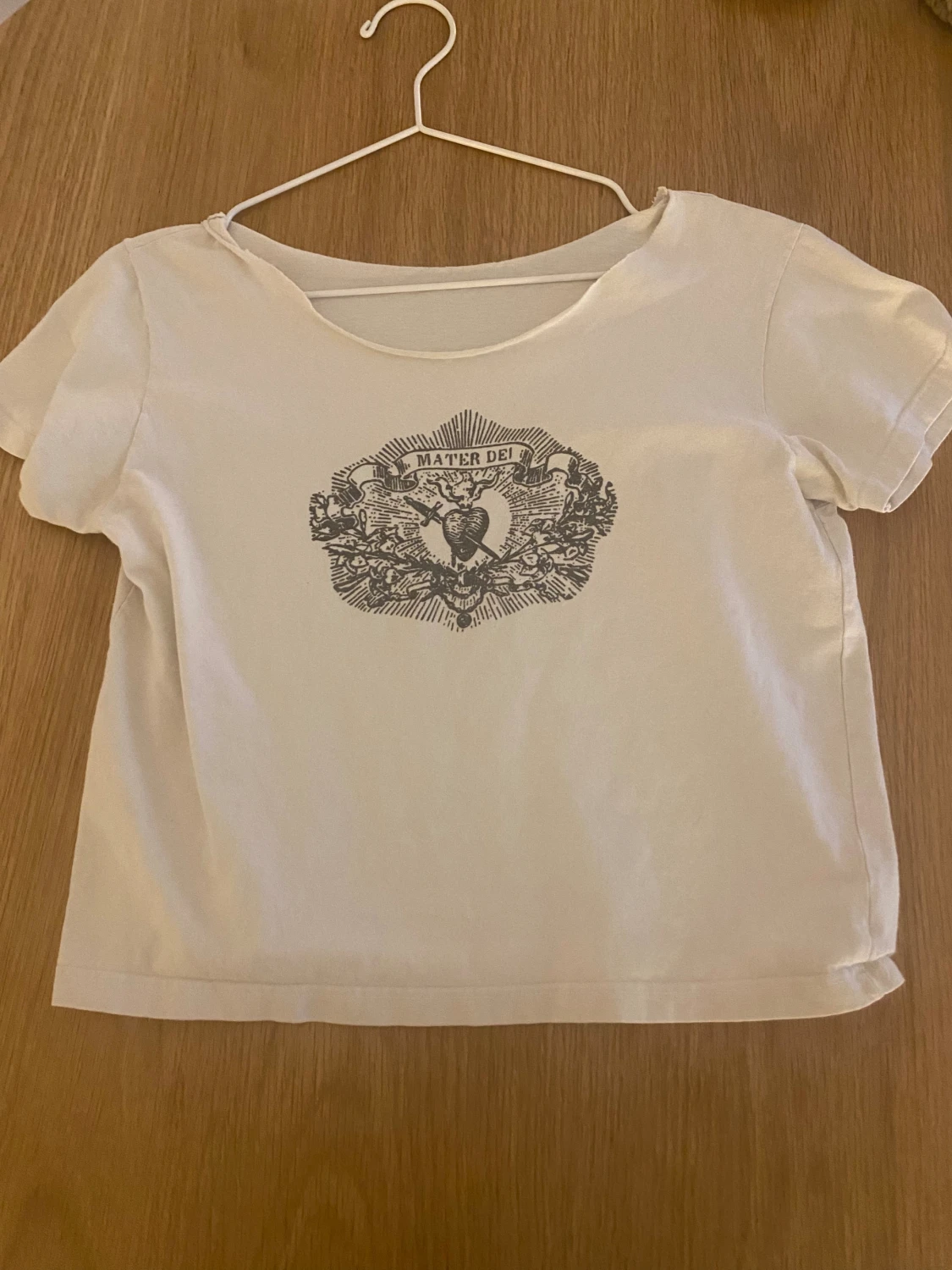 Brandy melville t-shirt