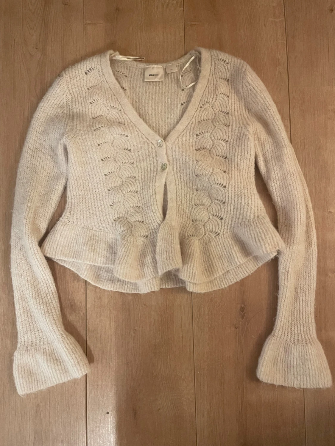 Beige stickad kofta från gina tricot - 2