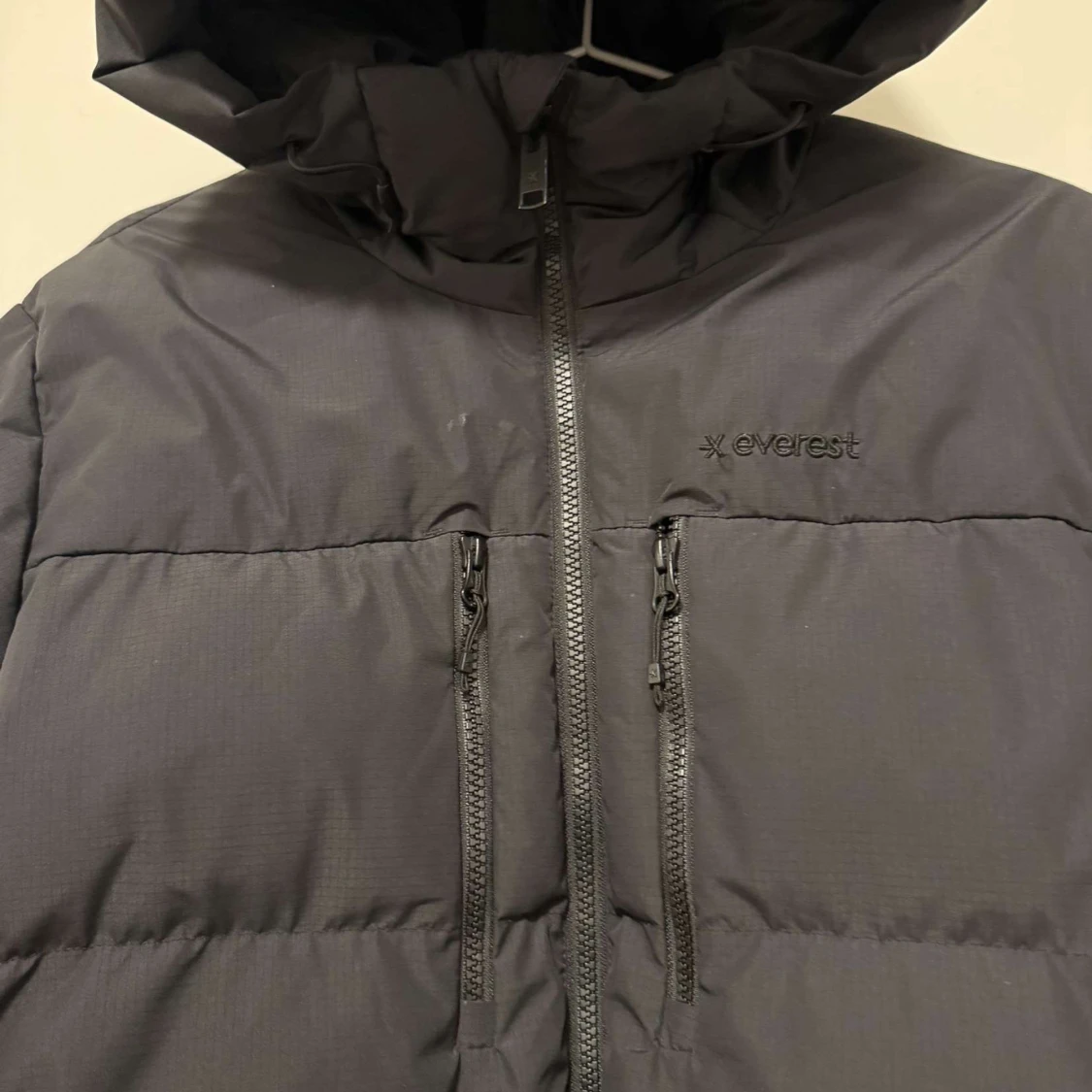 Svart pufferjacka från Everest - 2