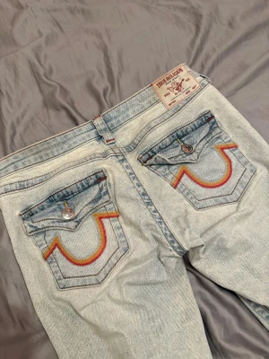 True religion - Använd fåtal gånger, lågmidjade, som nya.