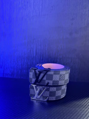 Rutiga bälten, 1st för 279kr och 2st för 479kr - Helt ny och o använd bälte 