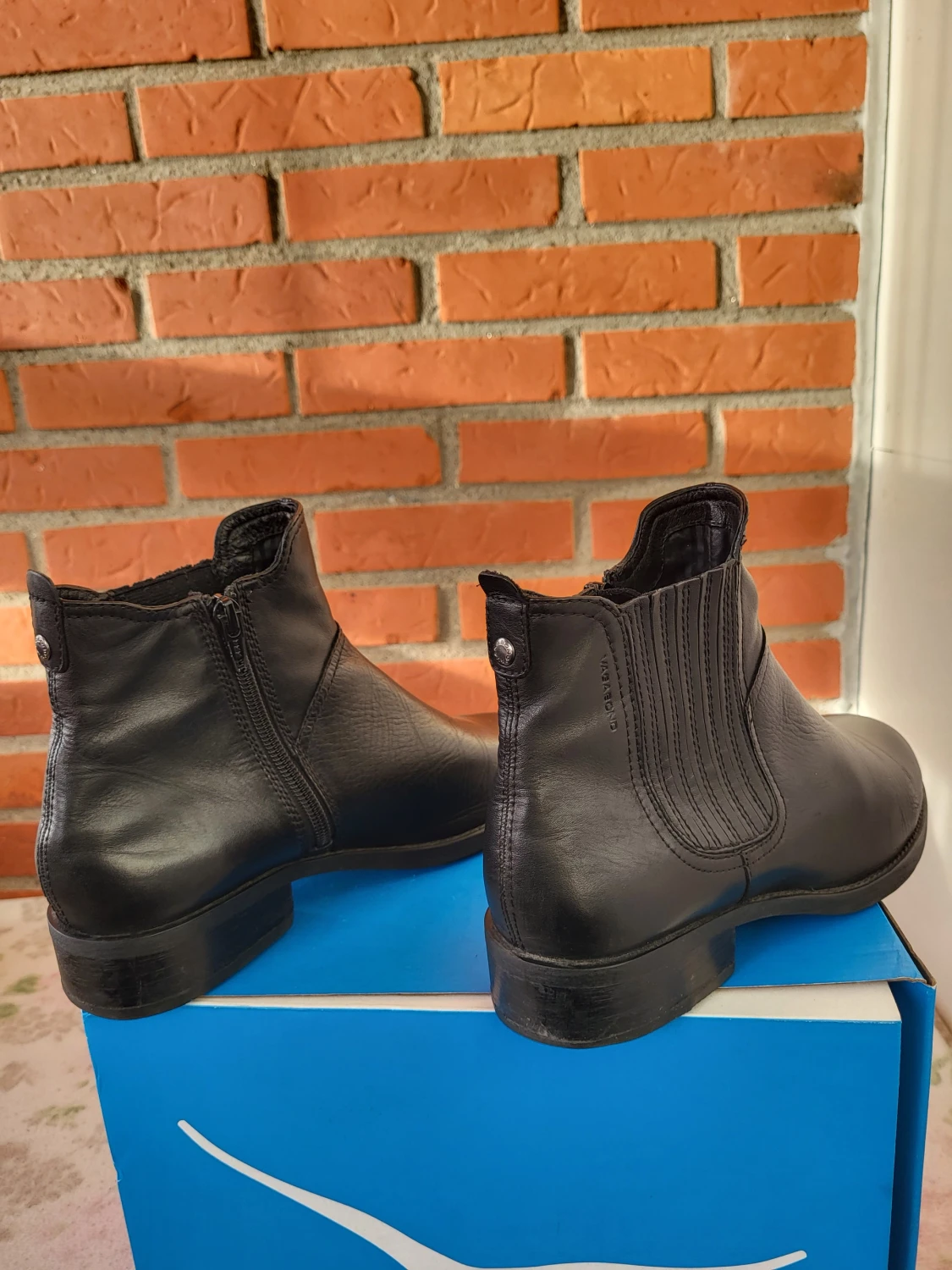 Svarta chelsea boots från Vagabond Amina - 2