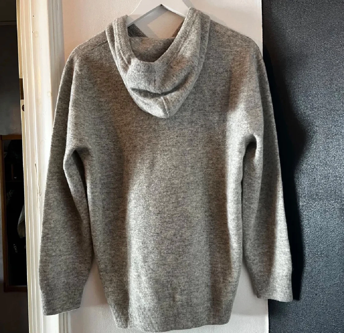 Grå kashmir hoodie - 2