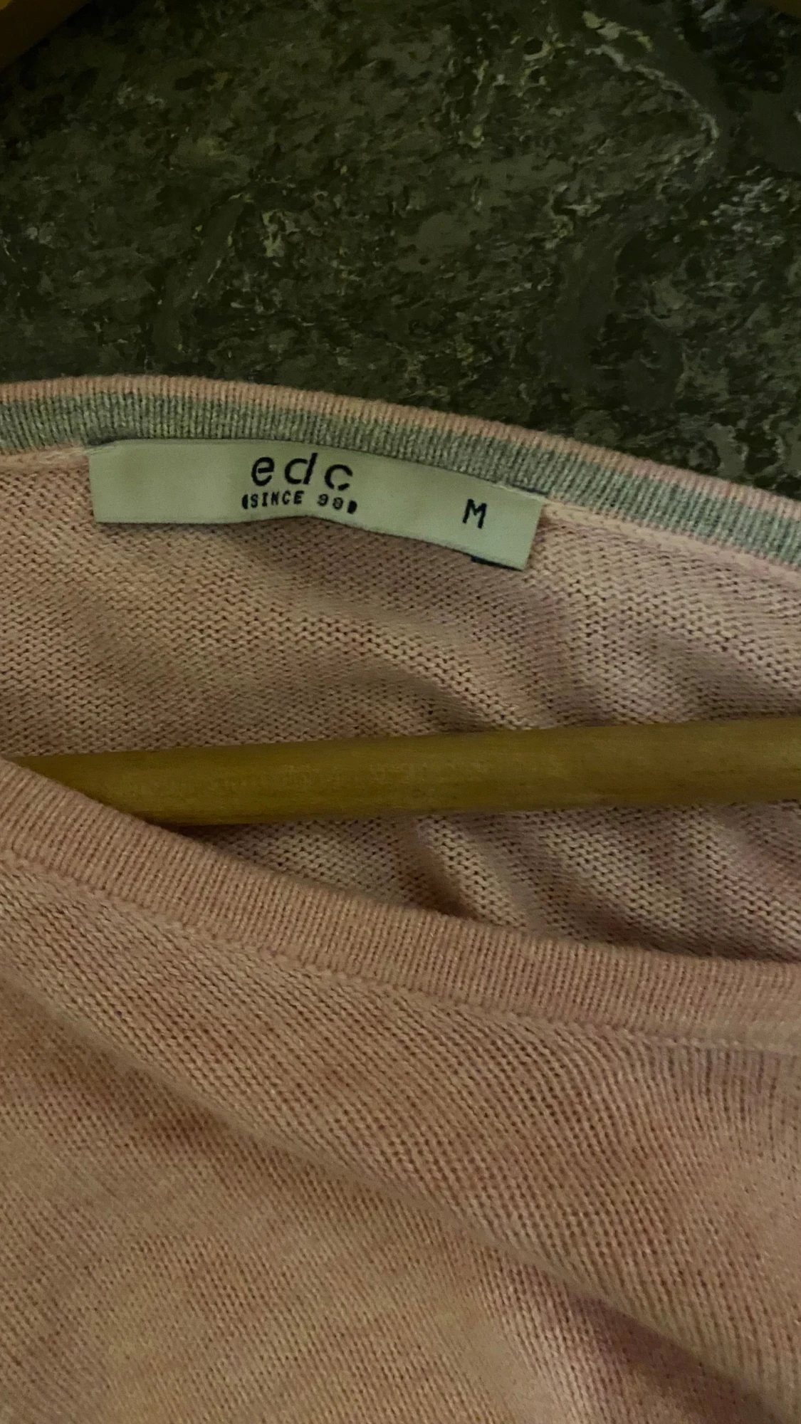 Ljusrosa stickad tröja från edc - 1