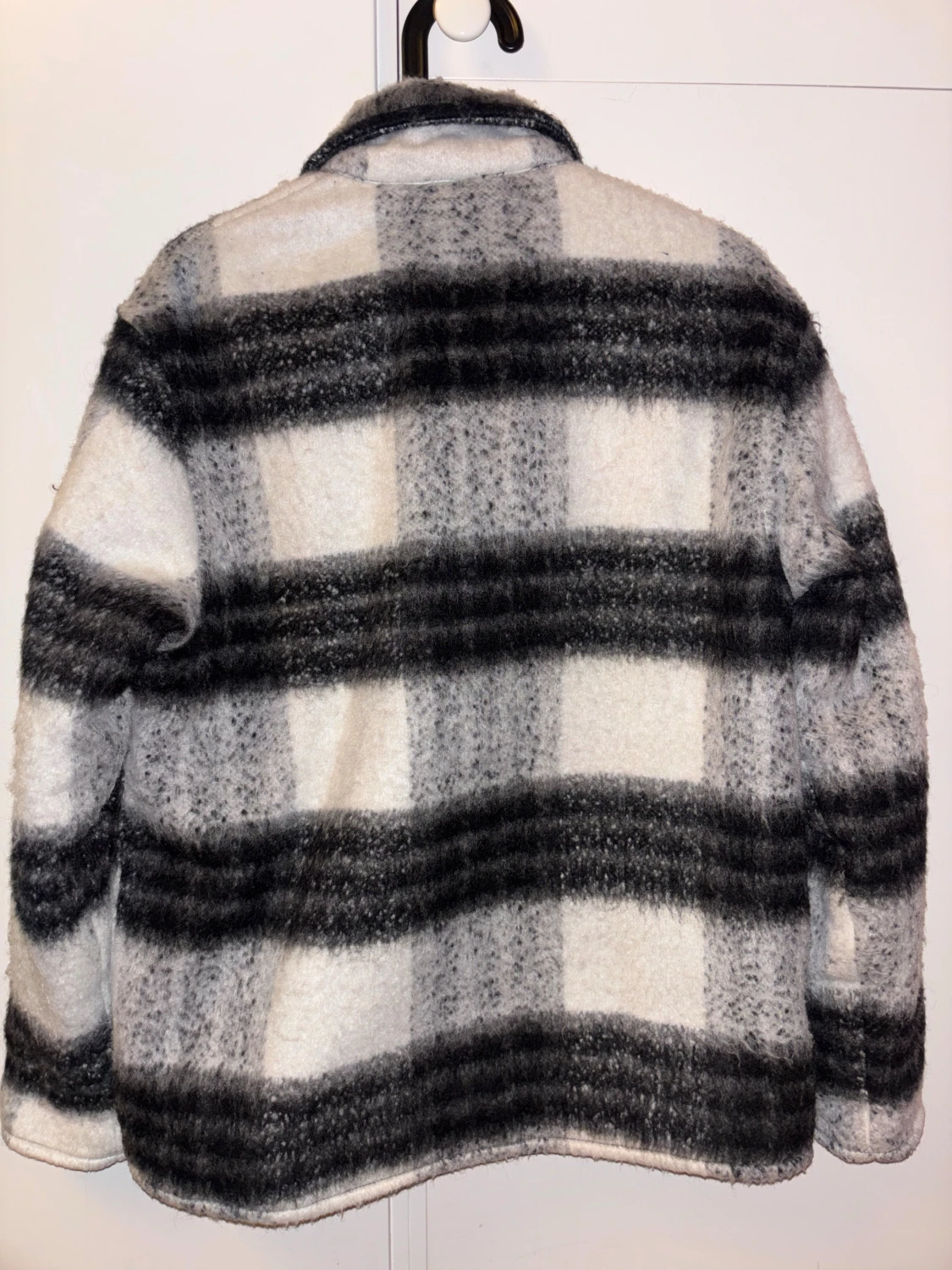 Rutig teddyjacka från H&M i S - 2