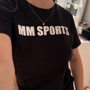 Tshirt  - Jättefint skick! Från mmsports