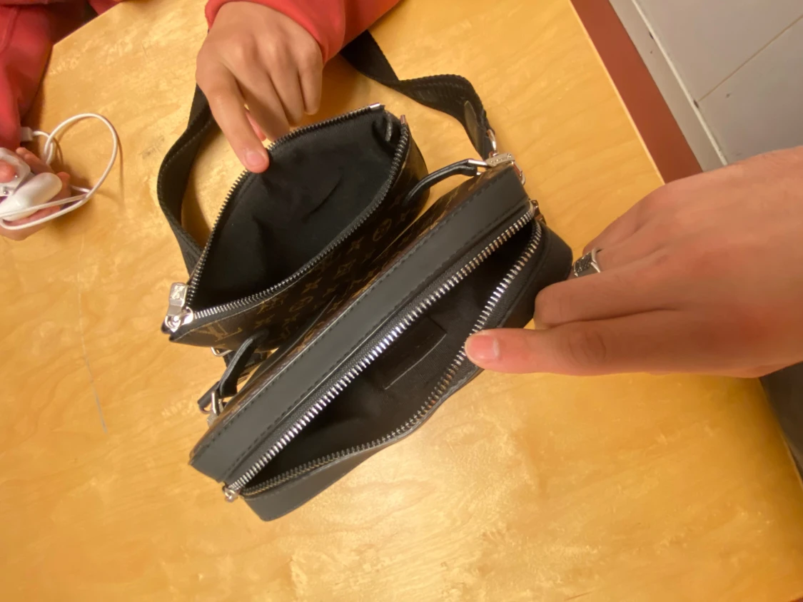 Louis Vuitton axelväska monogram brun - 1