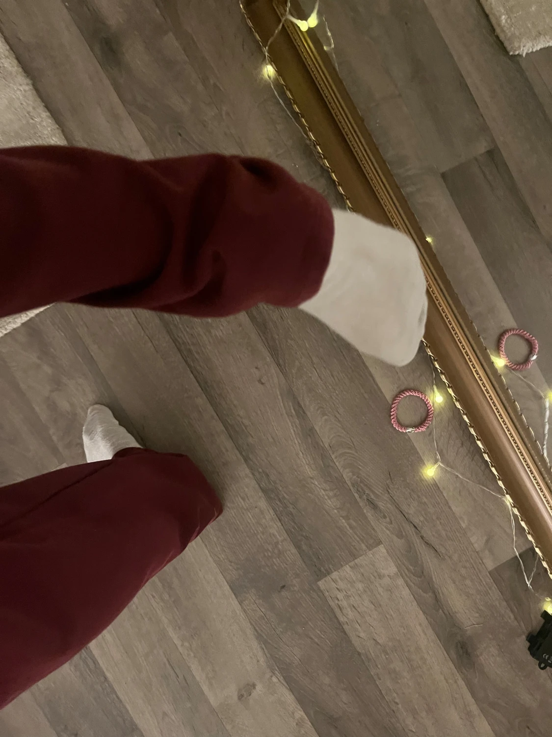 Vinröda mjukisbyxor med snörning - 3