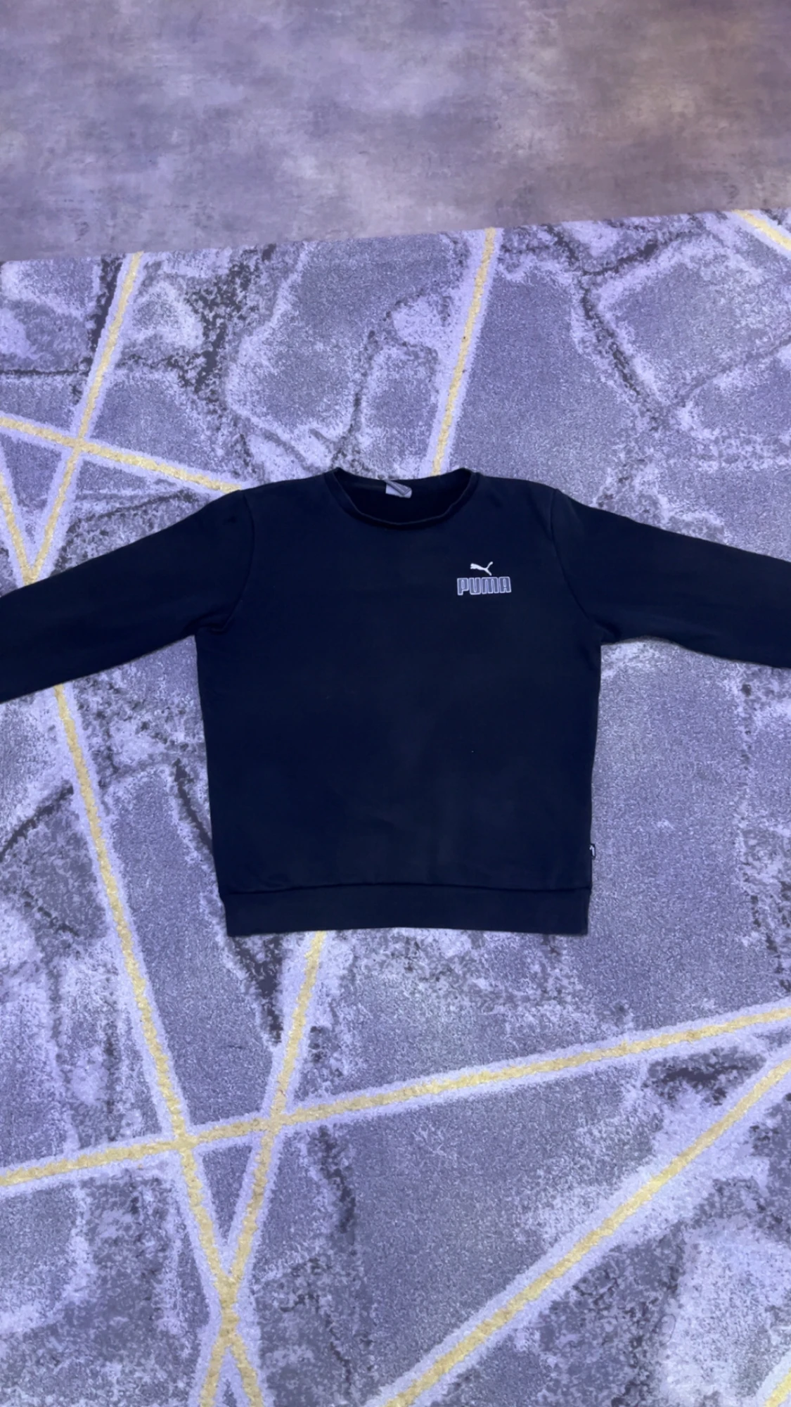 Svart sweatshirt från Puma, S